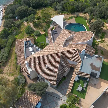 Puccinelli Villa