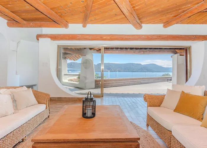 Puccinelli לינה וארוחת בוקר